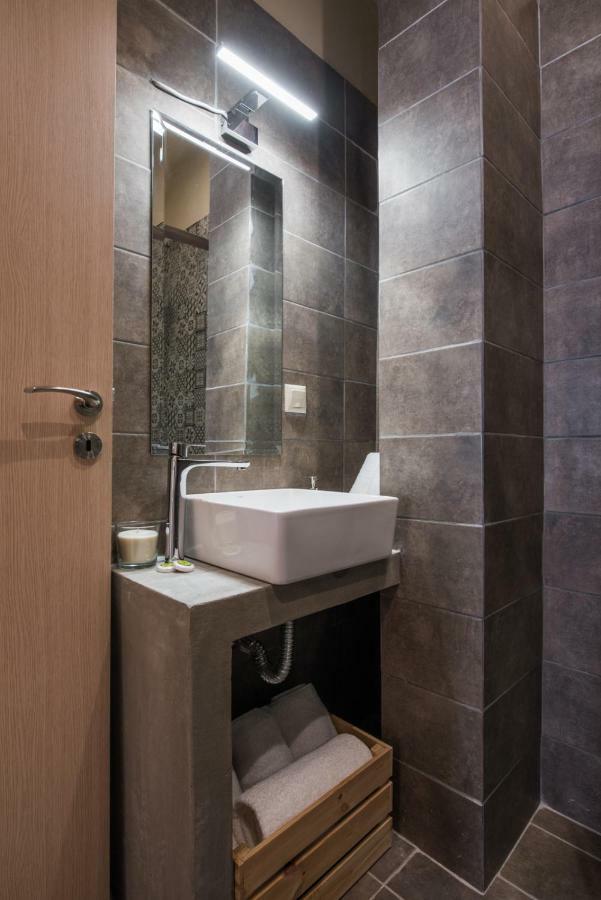 Stone House Near Acropolis - Living Stone Diamond Apartman Athén Kültér fotó